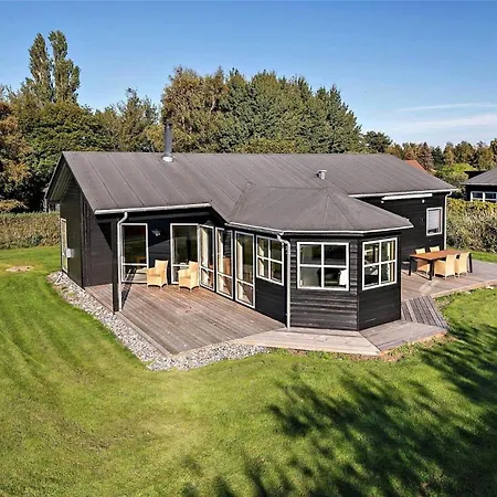 1306-stege-kaerhogevej-64 Stege